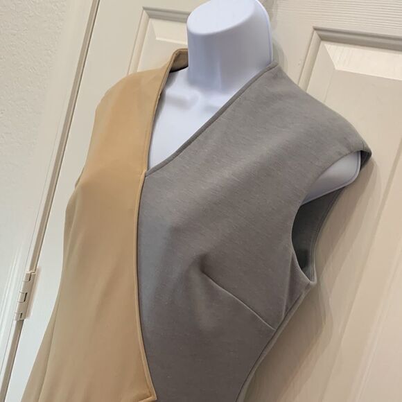 Calvin Klein Size 8 V Neck Short Sleeve Gray Tan Waist Slimming Woman’s Dress - Picture 3 of 10